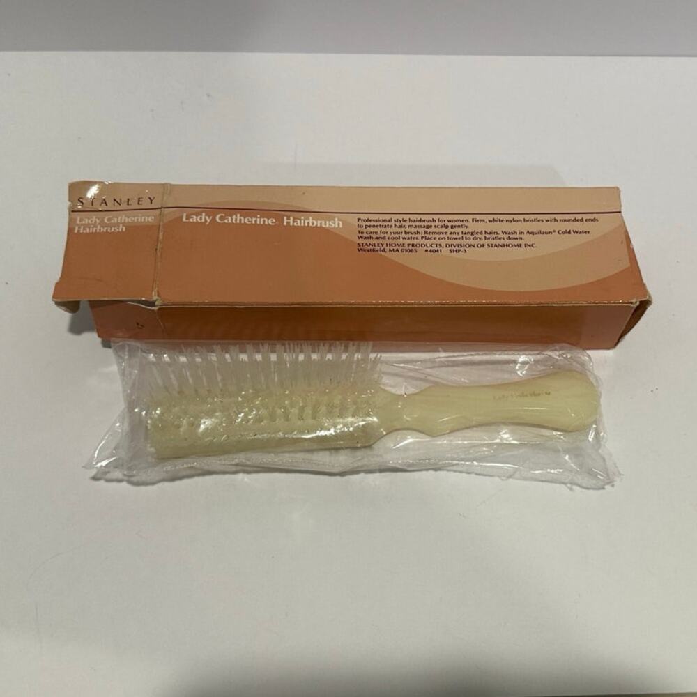 New old stock Vintage Stanley Lady Catherine hair brush box and plastic  #4041